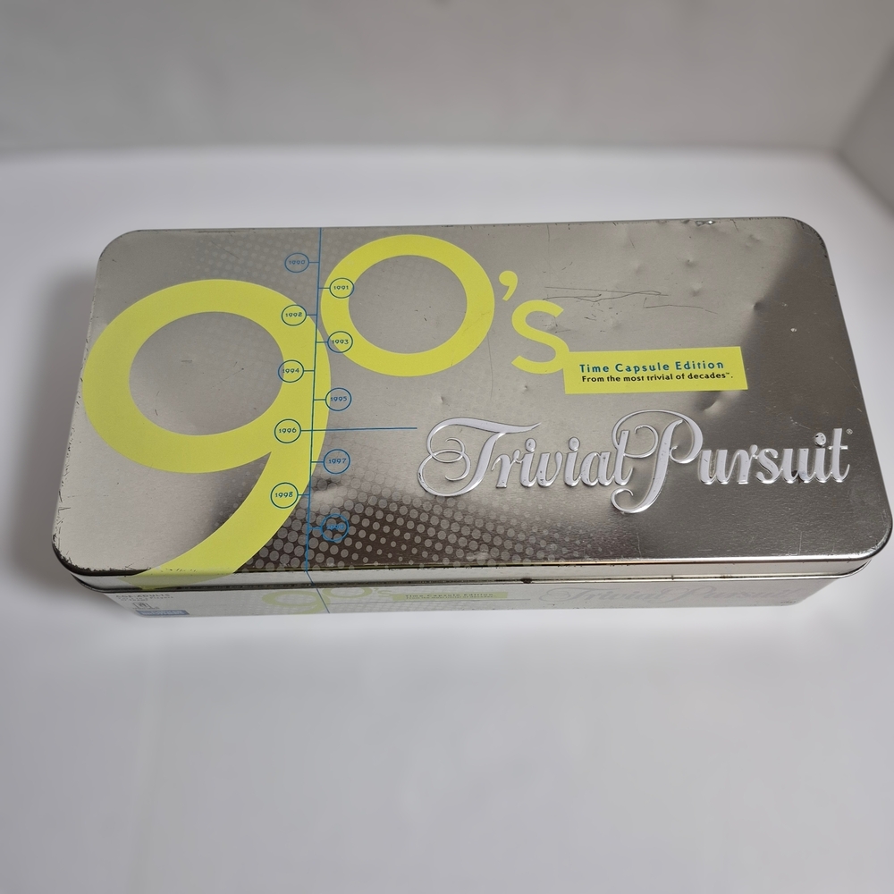 Vintage Trivial Pursuit 90's Time Capsule‎ Edition Tin